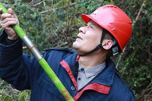 他的生命在巡視線路上定格——記湖南邵陽綏寧縣供電公司安全總監(jiān)、安監(jiān)部主任袁國平