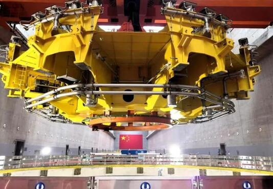 左右開“工”，三峽電站兩臺下機(jī)架同日回裝