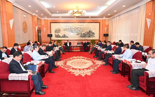 國家電投黨組副書記、總經(jīng)理江毅拜會(huì)青海省領(lǐng)導(dǎo)并調(diào)研黃河公司