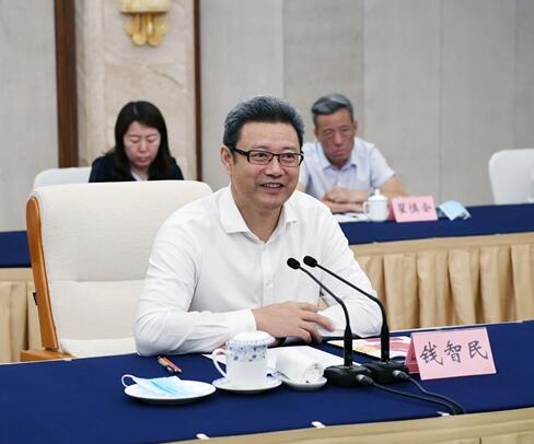 國家電投黨組書記、董事長錢智民拜會重慶市委副書記、市長唐良智