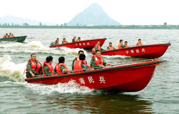 國(guó)網(wǎng)寧?？h供電公司為“抗災(zāi)治患”在8個(gè)供電所均組建應(yīng)急救援隊(duì)