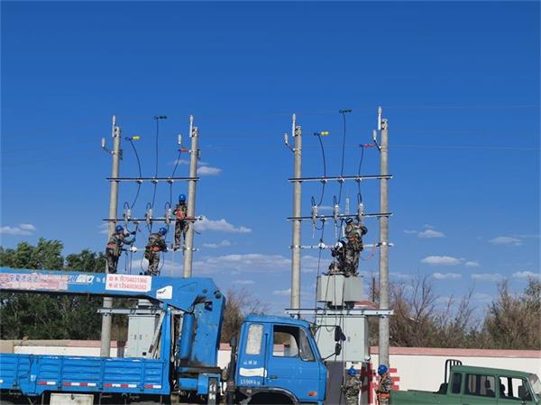 阿拉善電業(yè)局烏力吉供電分局 戍守邊防，電力護(hù)航