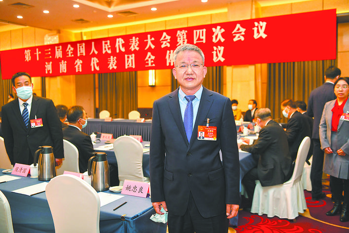 全國(guó)人大代表國(guó)網(wǎng)新源控股有限公司董事長(zhǎng)、黨委書(shū)記 侯清國(guó)：完善電價(jià)機(jī)制 促進(jìn)抽水蓄能