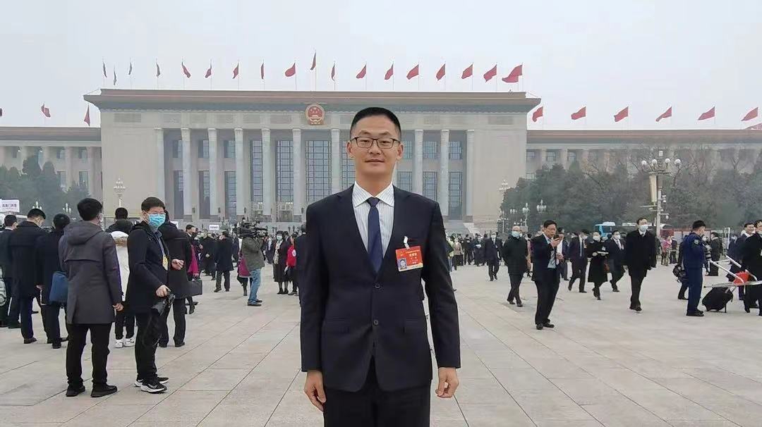 丁明：以數字化、智能化提升綠色化、低碳化