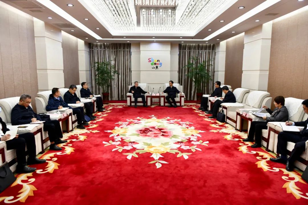 大唐山東發(fā)電公司黨委書記、董事長趙永力拜會菏澤市委副書記、市長張倫