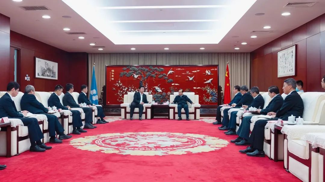 華電集團黨組書記、董事長江毅會見海博思創(chuàng)董事長、總經(jīng)理張劍輝