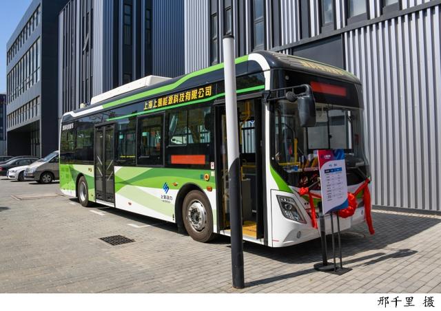 到2025年力爭(zhēng)發(fā)展燃料電池汽車超過10000輛，《上海交通領(lǐng)域氫能推廣應(yīng)用方案》發(fā)布