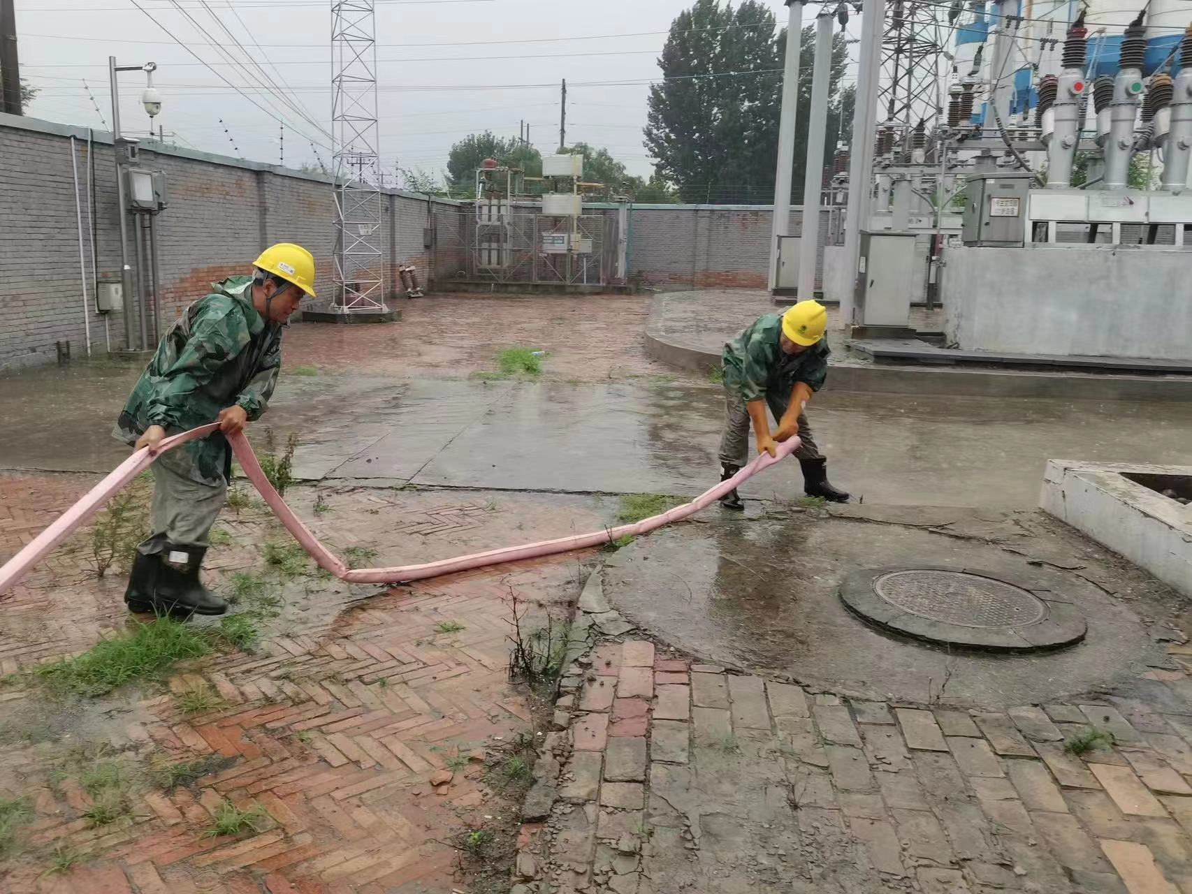 京津冀地區(qū)迎來極端強(qiáng)降雨，國(guó)網(wǎng)冀北電力近7000人迎戰(zhàn)