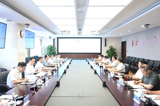 中國電建黨委書記、董事長丁焰章與中國南水北調集團黨組書記、董事長蔣旭光會談