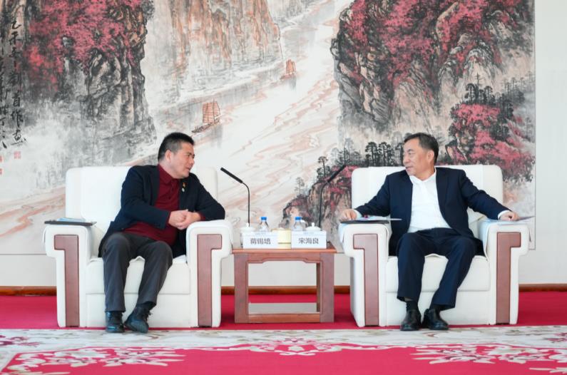 宋海良與“三新”聯(lián)盟成員遠(yuǎn)東控股集團(tuán)創(chuàng)始人、董事局主席蔣錫培會(huì)談
