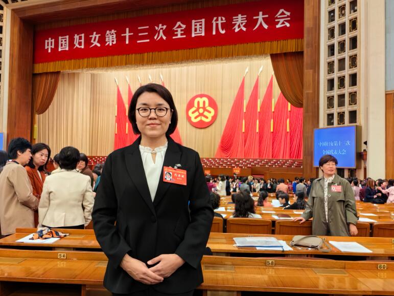 中國能建北京設備公司黨委書記、董事長，中國能建首批一級技術(shù)專家張月華獲全國三八紅旗手榮譽稱號