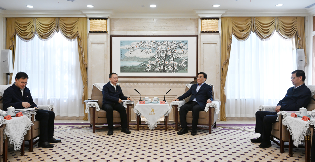 大唐集團(tuán)董事長(zhǎng)鄒磊、總經(jīng)理張傳江拜會(huì)江蘇省委書記信長(zhǎng)星、省長(zhǎng)許昆林