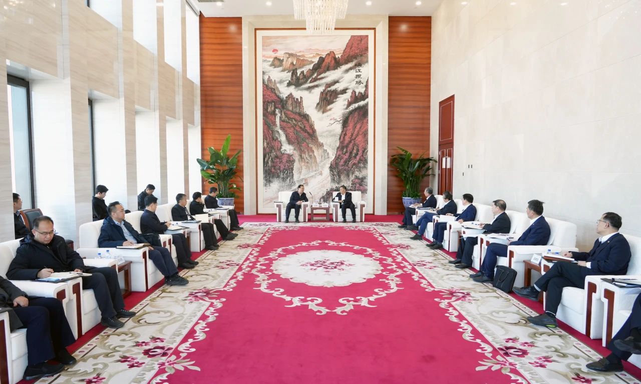 中國能建董事長宋海良、總經(jīng)理倪真與中國南水