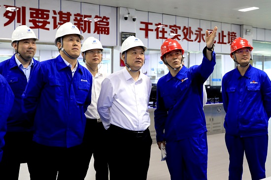 中國華能集團(tuán)董事長溫樞剛到鶴崗電廠、伊春熱電督導(dǎo)調(diào)研生態(tài)環(huán)保及安全生產(chǎn)工作